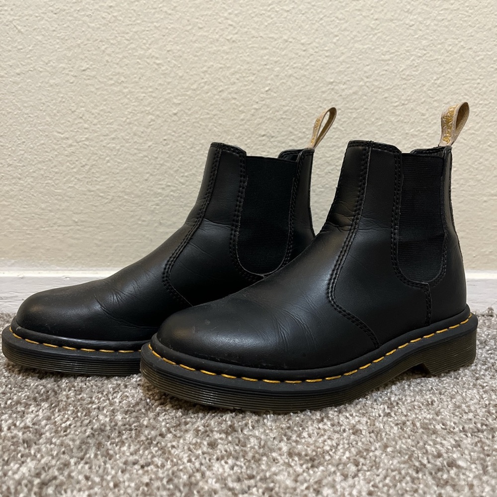 Doc Martens Chelsea Boots